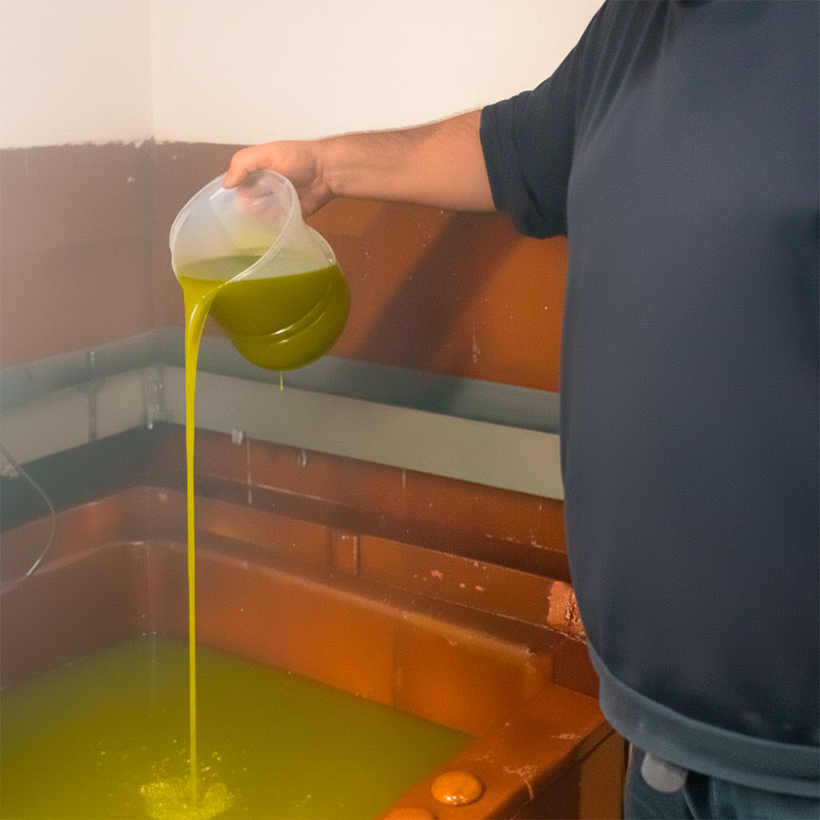 Jarra con aceite